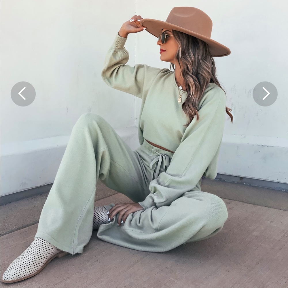 REXA BILLOWED SLEEVE KNIT TOP WITH WIDE LEG PANTS LOUNGE SET